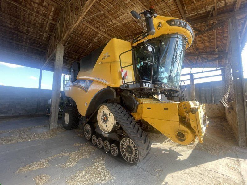 New Holland CR 9.90