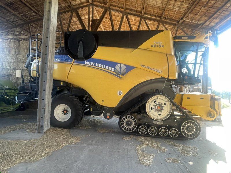 New Holland CR 9.90