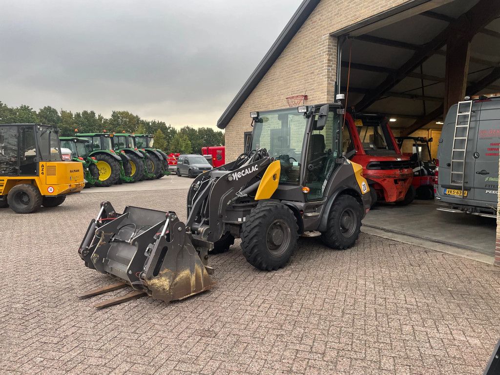 Mecalac AS600