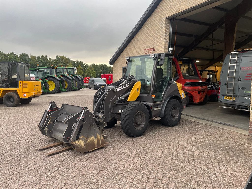 Mecalac AS600