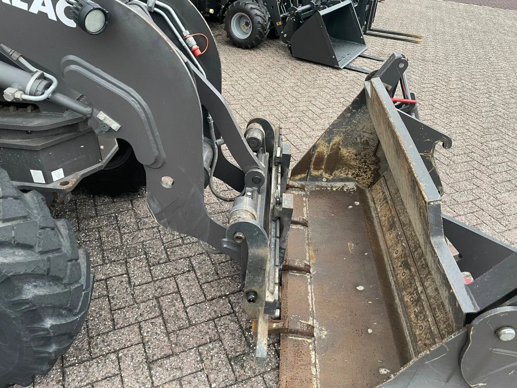 Mecalac AS600