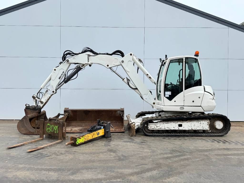 Mecalac 10MCR - Many extra attachments! Auto Lube
