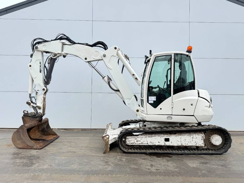 Mecalac 10MCR - Many extra attachments! Auto Lube