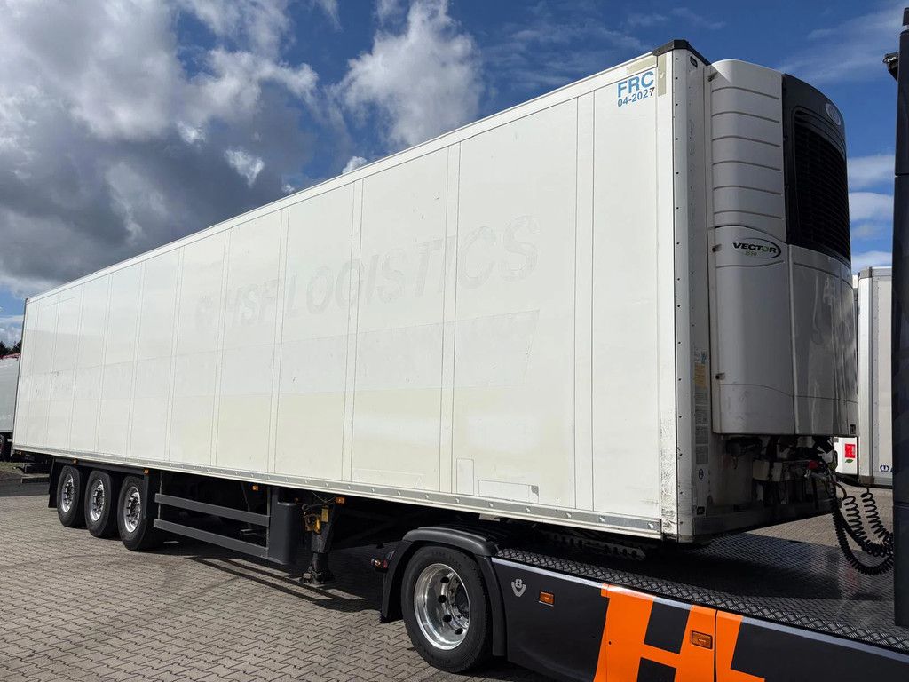 Schmitz Cargobull N/A Carrier Vector 1550 D+E 250B 265H APK/TUV 12-2026