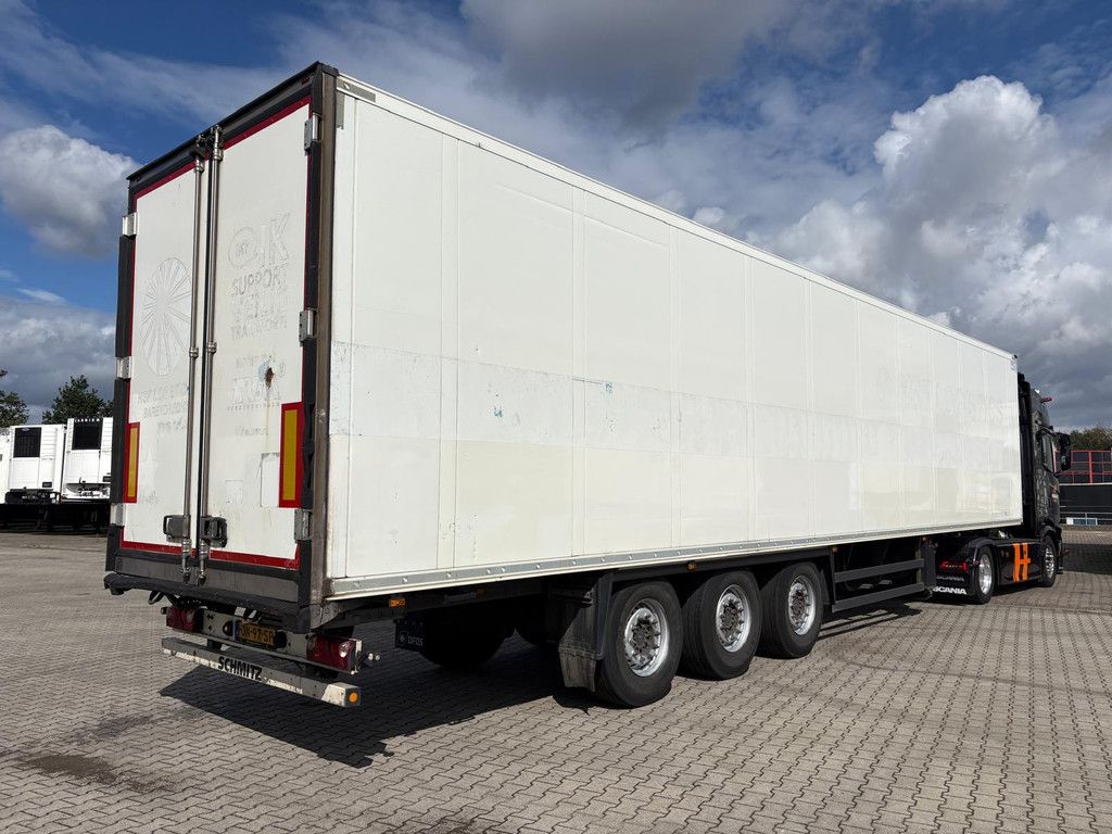 Schmitz Cargobull N/A Carrier Vector 1550 D+E 250B 265H APK/TUV 12-2026