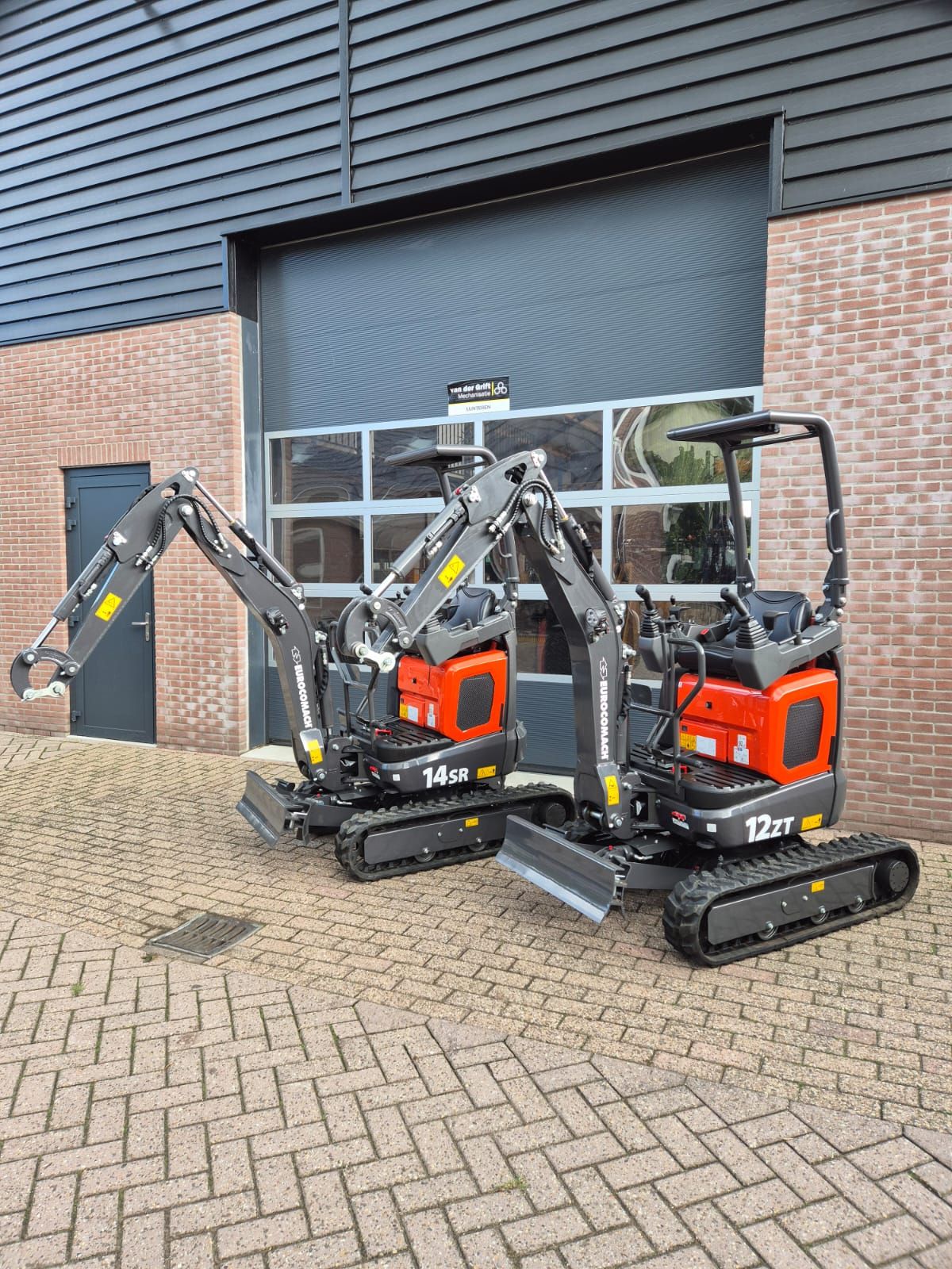 Eurocomach graafmachines te koop nieuw 12zt en 14sr
