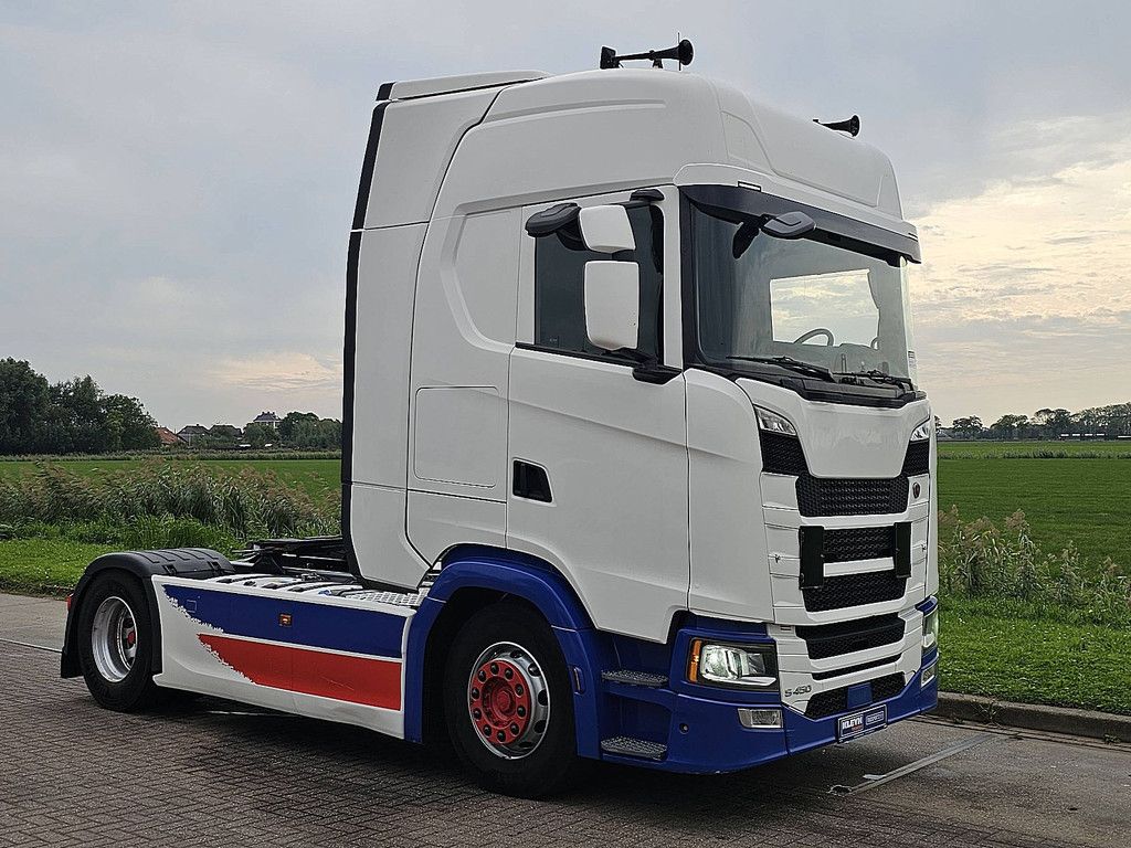 SCANIA S450