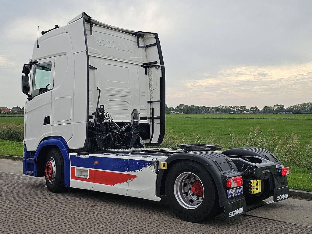 SCANIA S450