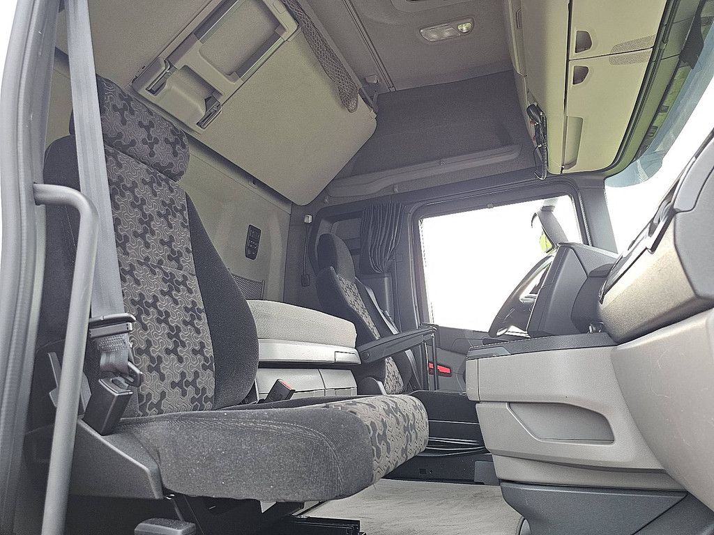 SCANIA S450