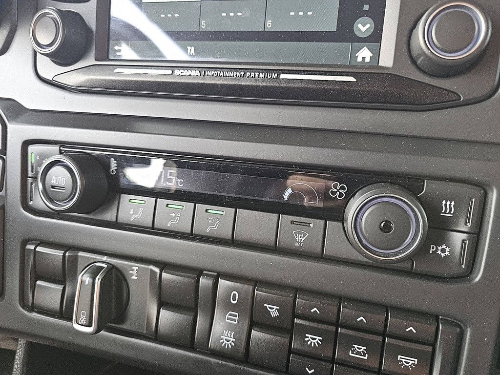 SCANIA S450