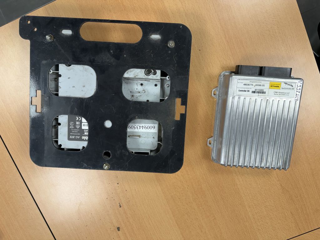 GPS/TRIMBLE/CNH GPS RTK 372 ANTENNE