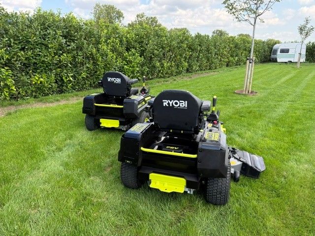 Ryobi RYZTRX137 electrische zero turn maaier