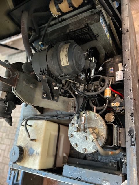 2x Doosan / Ingersoll-Rand 721 Lucht Compressor stationaire