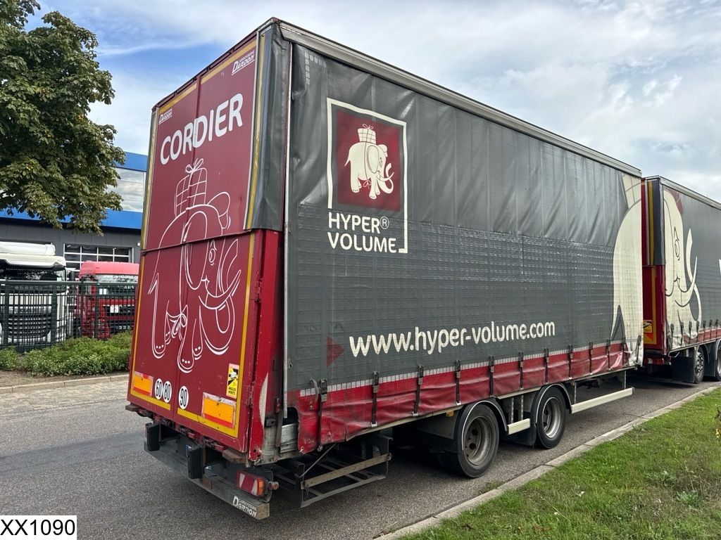 Fruehauf Middenas lifting roof