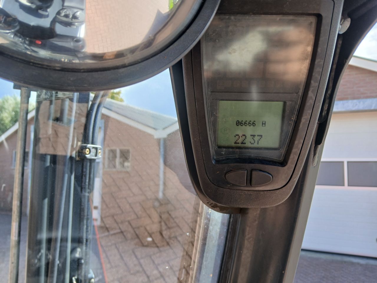 Linde e16 - 01 / side shift / bj2013 / accu 2019
