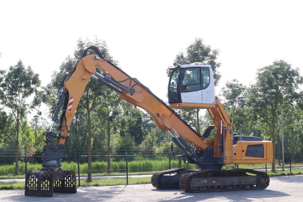 Liebherr LH30M | LH 30 M | OILQUICK | SORTING GRAB
