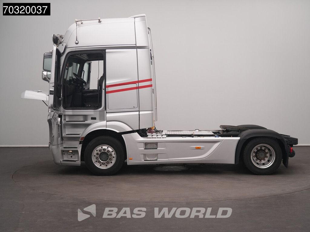 Mercedes Actros Actros 1963 4X2 GigaSpace Retarder Full-Air APK 01-2027 2xTanks Alcoa's ACC Navi