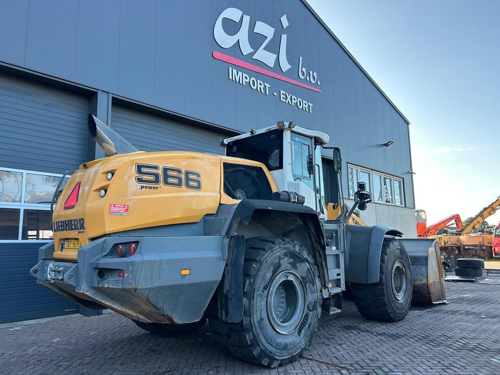 Liebherr L566