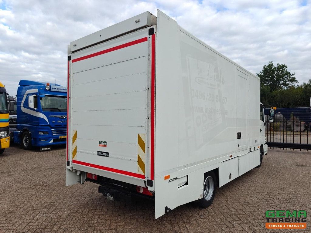 Nissan Atleon 4x2 Day Cab Euro5 - 8T - Boxed Body 5.3M + Portal Lift 1000KG + Towbar - 77,000km Original