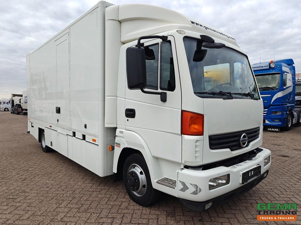 Nissan Atleon 4x2 Day Cab Euro5 - 8T - Boxed Body 5.3M + Portal Lift 1000KG + Towbar - 77,000km Original
