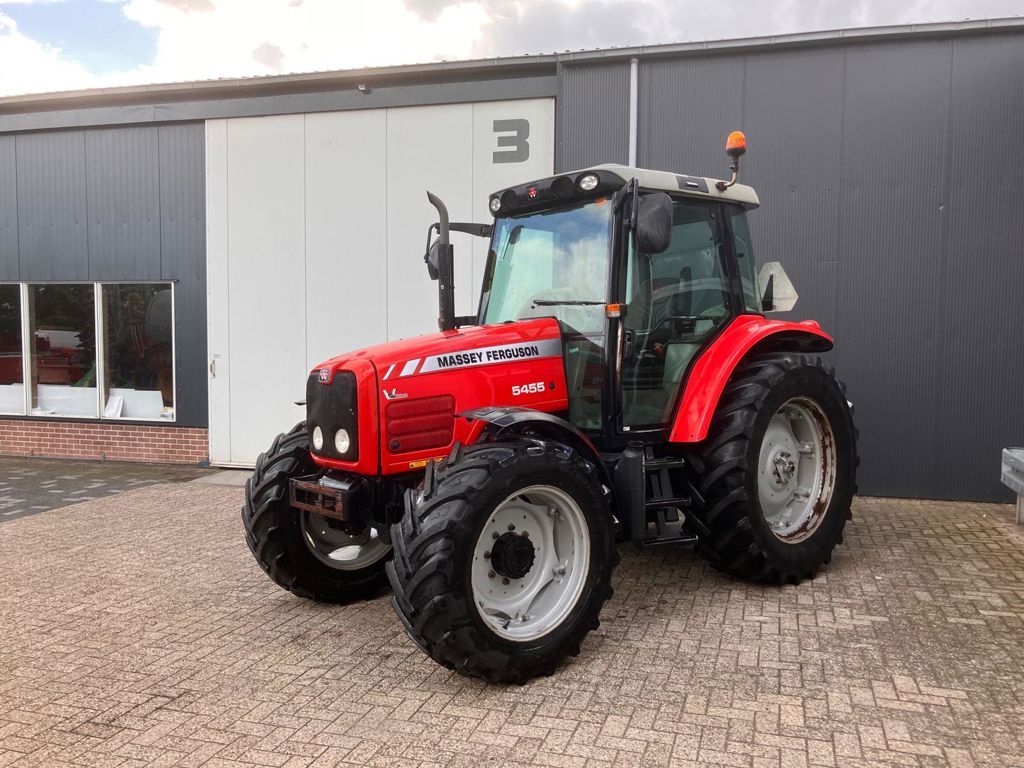 Massey Ferguson 5455 SPEEDSHIFT