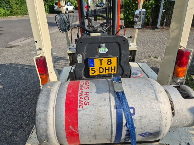 Nissan 2.5 ton lpg/