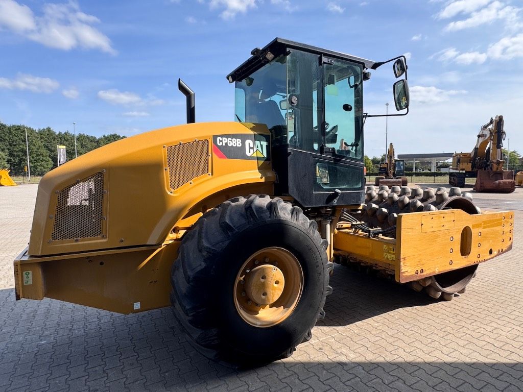 CAT CP68B