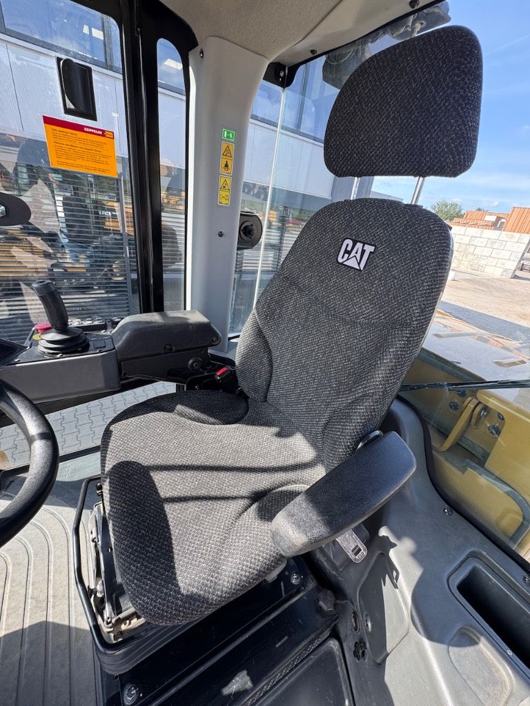 CAT CP68B