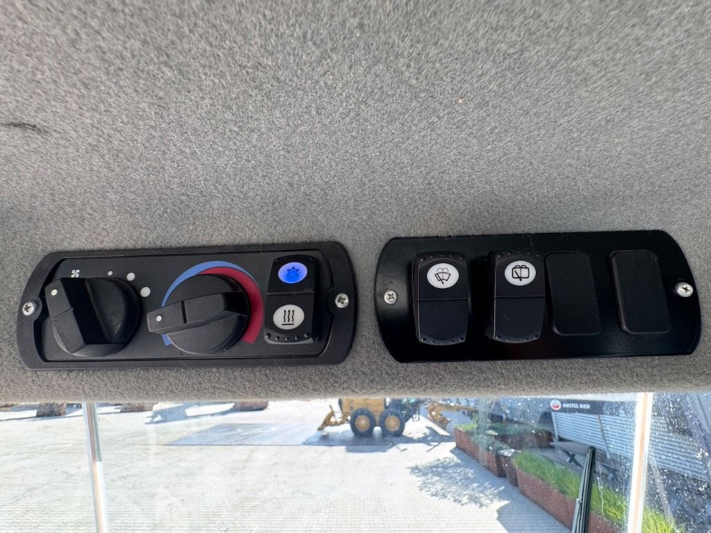 CAT CP68B