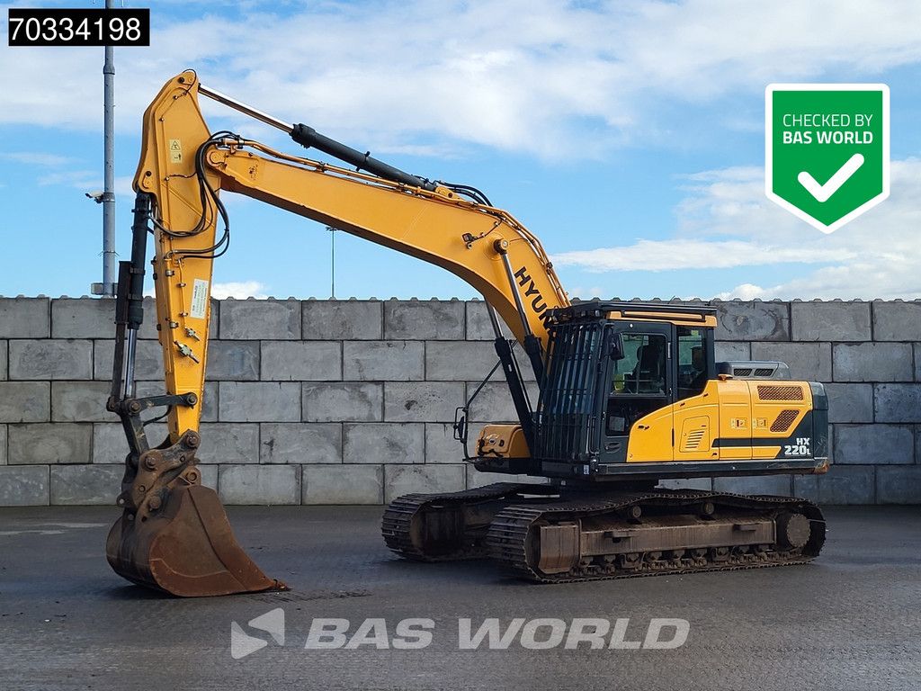 Hyundai HX220 L