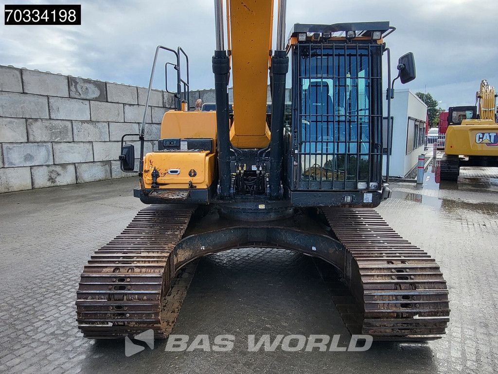 Hyundai HX220 L