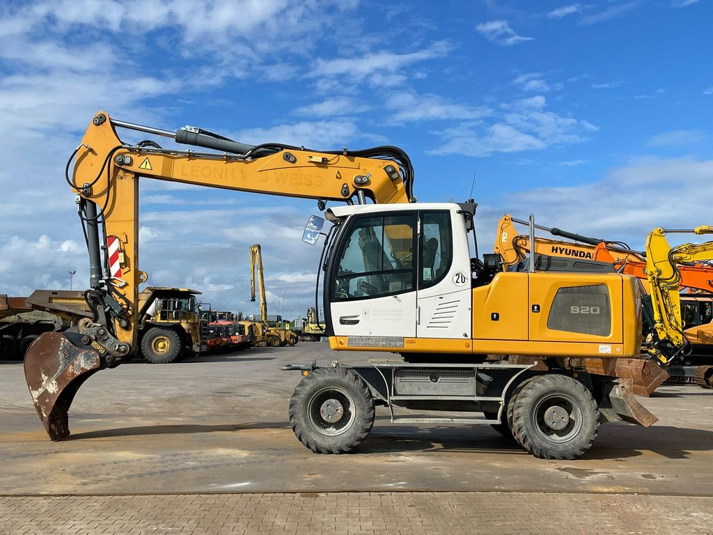 Liebherr A920 Litronic