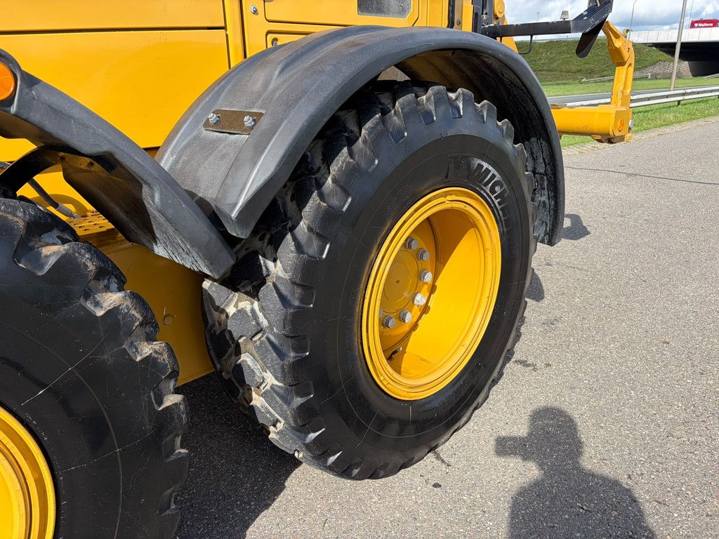 Caterpillar 140 AWD 15A CE / TUV / EPA Trimble prepared