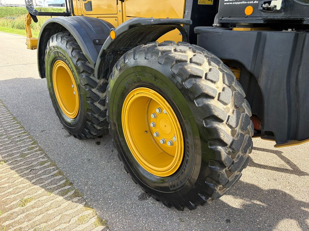 Caterpillar 140 AWD 15A CE / TUV / EPA Trimble prepared