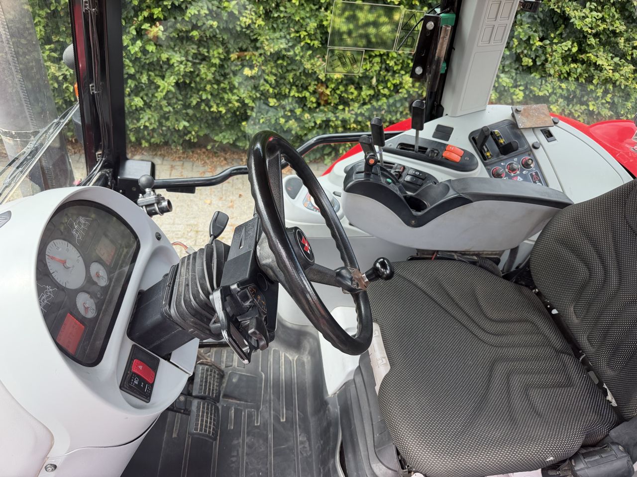 Massey Ferguson 6470 Dyna 6