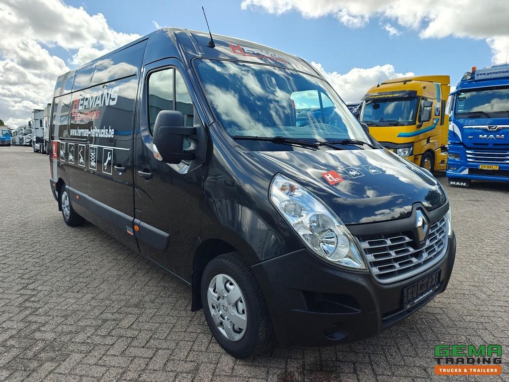 Renault MASTER Euro6B - L3H2 - AchterAs LuchtGeveerd - Navi - HandGeschakeld - Trekhaak - 04/2027 APK