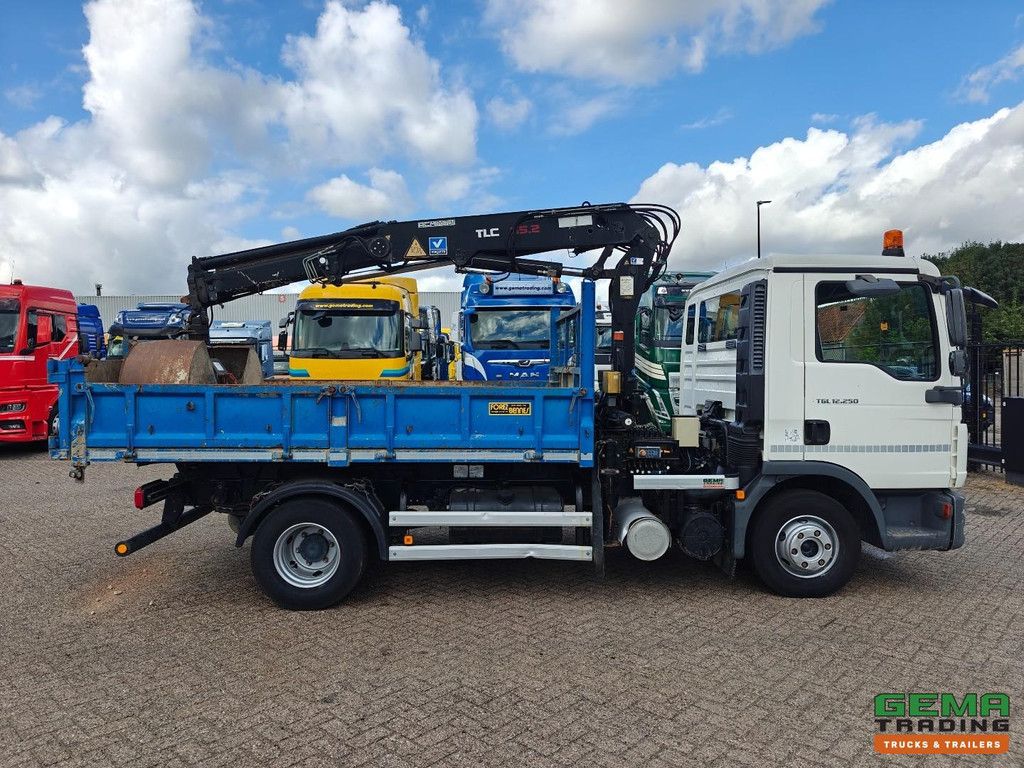 MAN TGL 12.250 4x2 Day Cab Euro5 - Terex 65.2 + Tizmar Grab + Remote Control - Forez Tipper - Full Leaf - SmartTacho V2