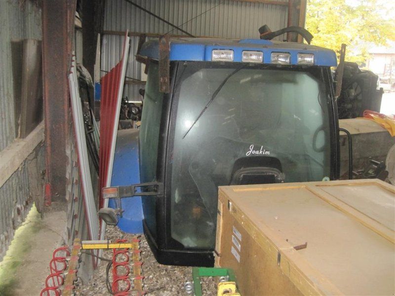 New Holland Førehus NH 8040