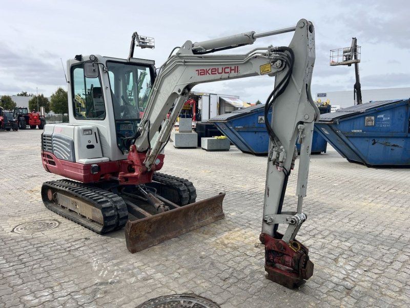 Takeuchi TB235-2