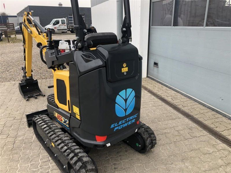 New Holland E15x EL MINIGRAVER