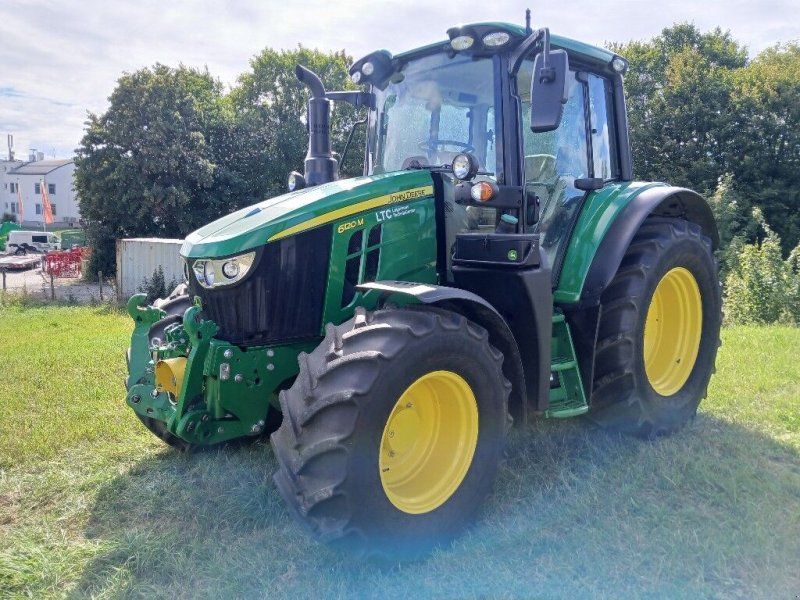 John Deere 6120 M