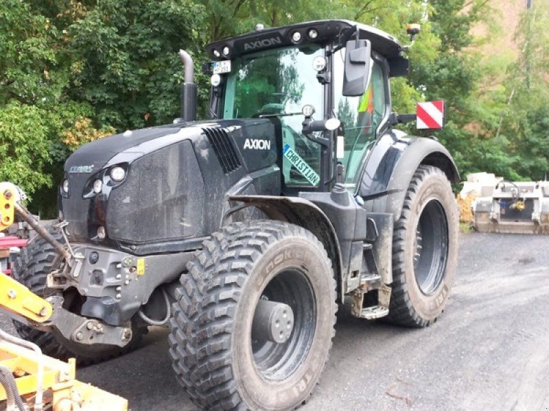 Claas Axion 830