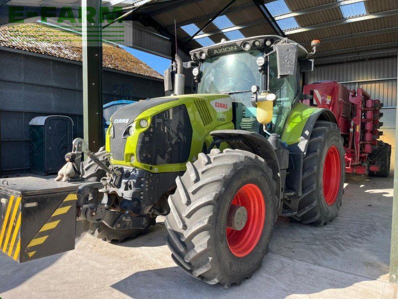 Claas AXION