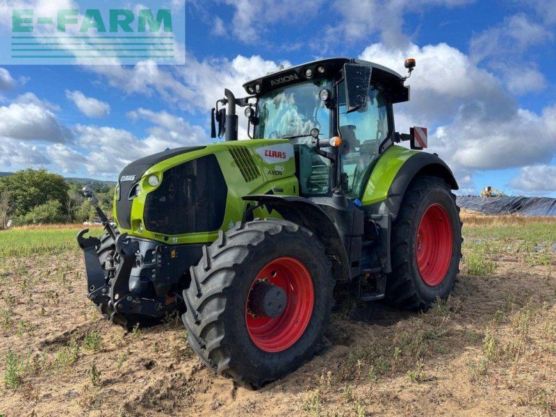 Claas AXION 810