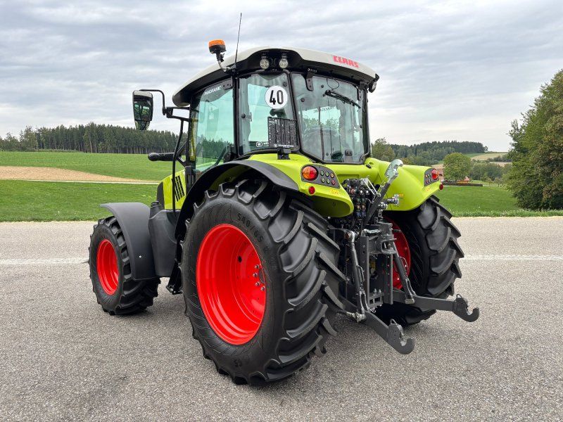 Claas Arion 420