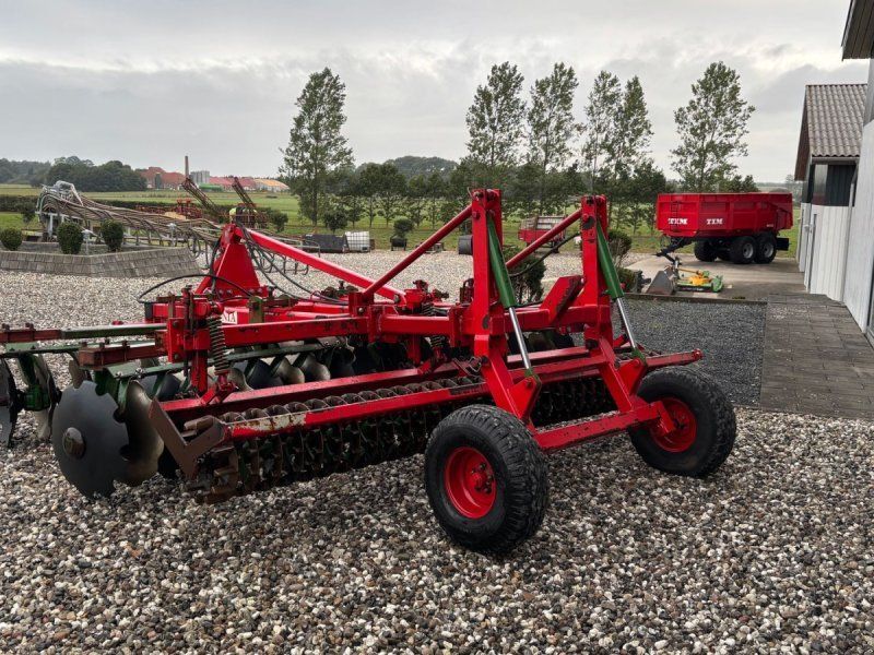 Unia Cut 4 m bugseret