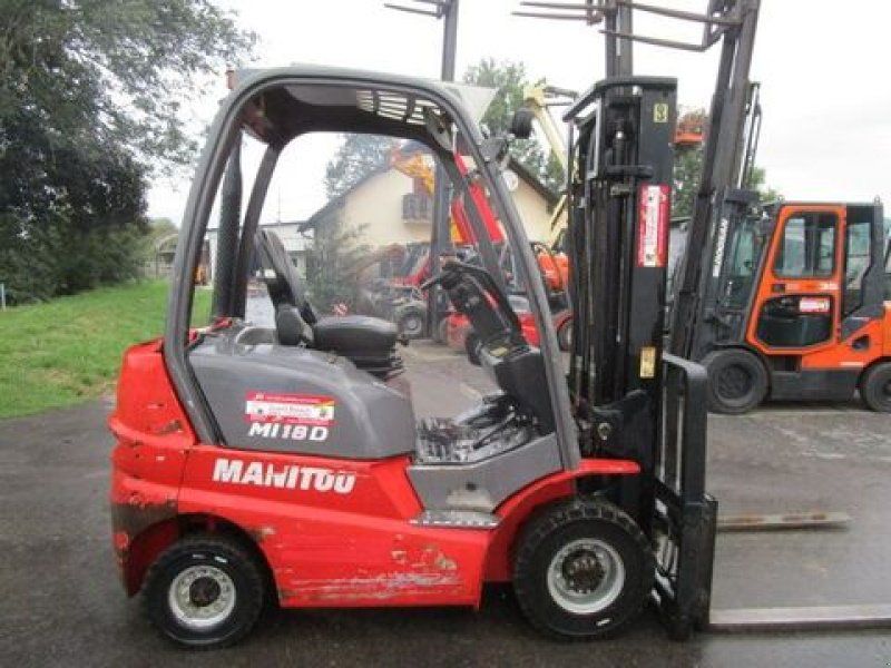 Manitou MI18D ZINKENVERSTELLER + Seitenschieber + Dupl
