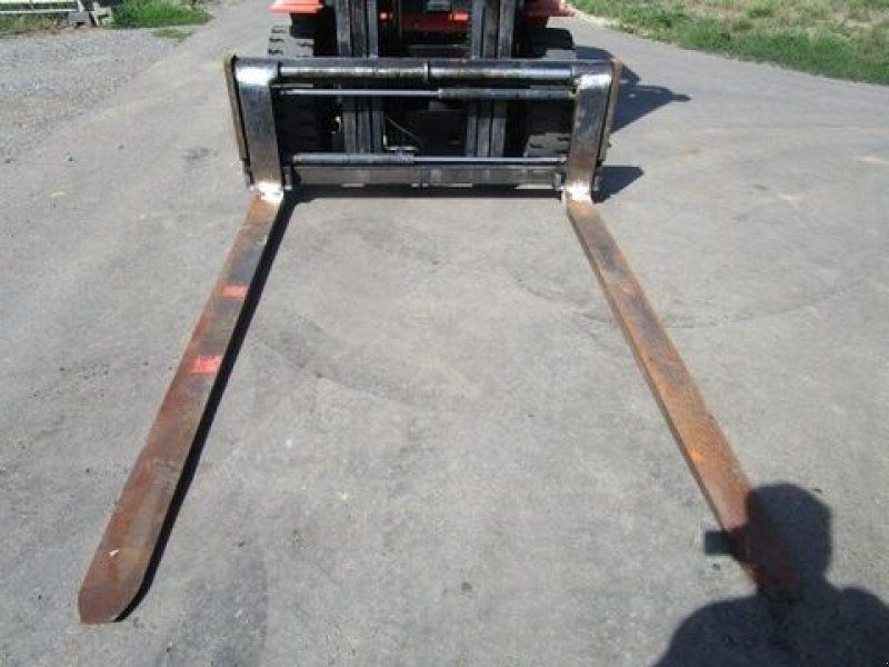 Toyota 3,5 Ton. Zinkenversteller + Seitenschieber