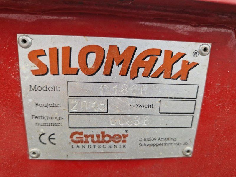 Silomaxx D 1800 mit beidseitiger Austragung