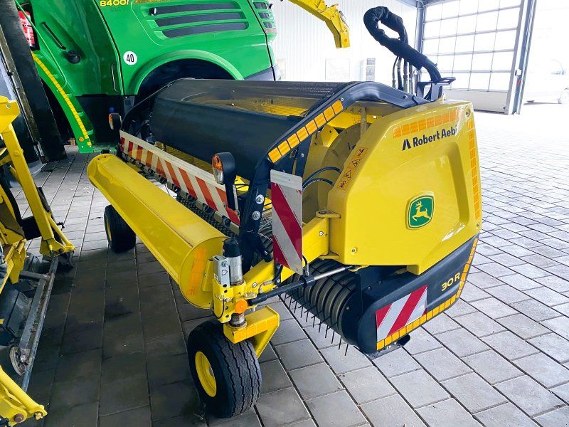 John Deere 30R Dual / Kemper